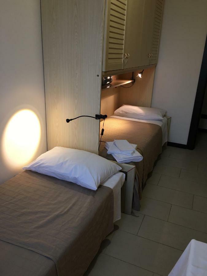 Suite Carpiano Melegnano Exteriér fotografie